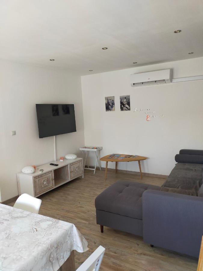Logement Atypique 阿爾勒 外观 照片